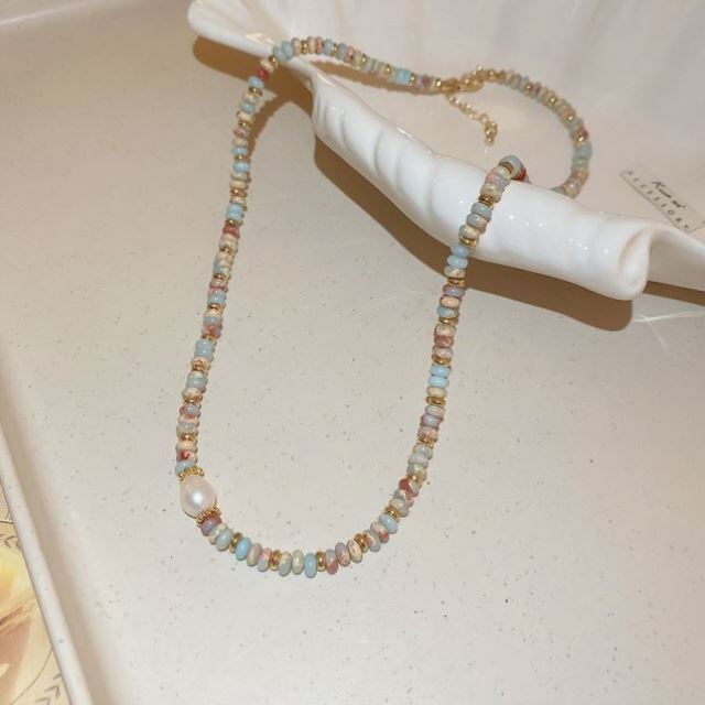 Colorful Pearl Ornamentle Beaded necklace