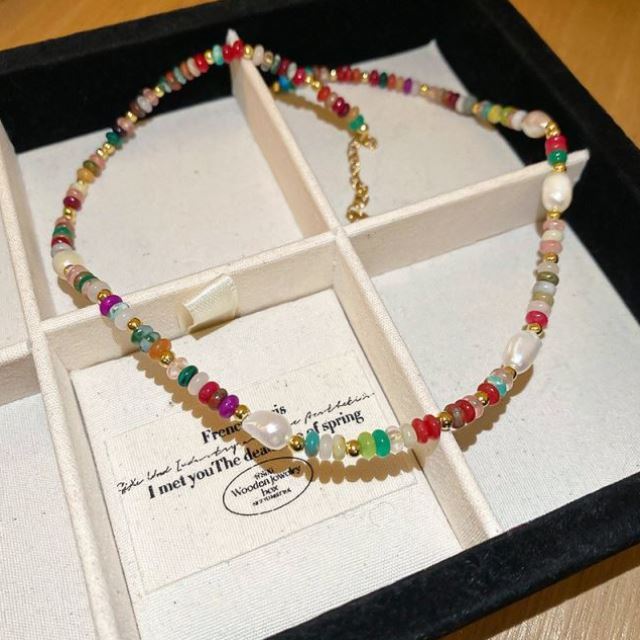 Colorful Pearl Ornamentle Beaded necklace