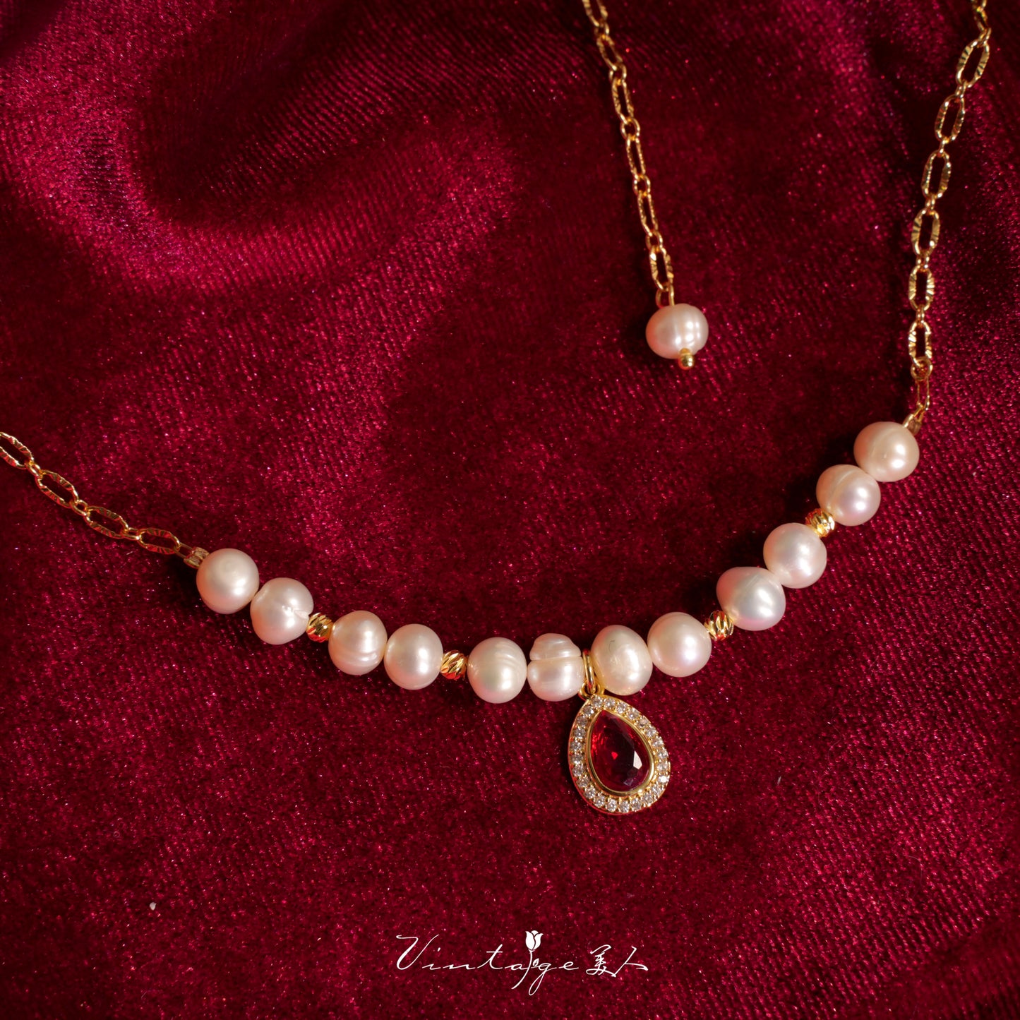 Lady Massel Retro French Natural Pearl Accessible Luxury Classy Wine Red Water Drop Pearl Necklace Clavicle Chain