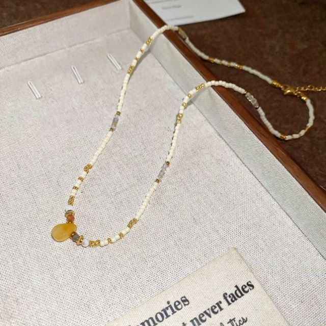 Colorful Pearl Ornamentle Beaded necklace