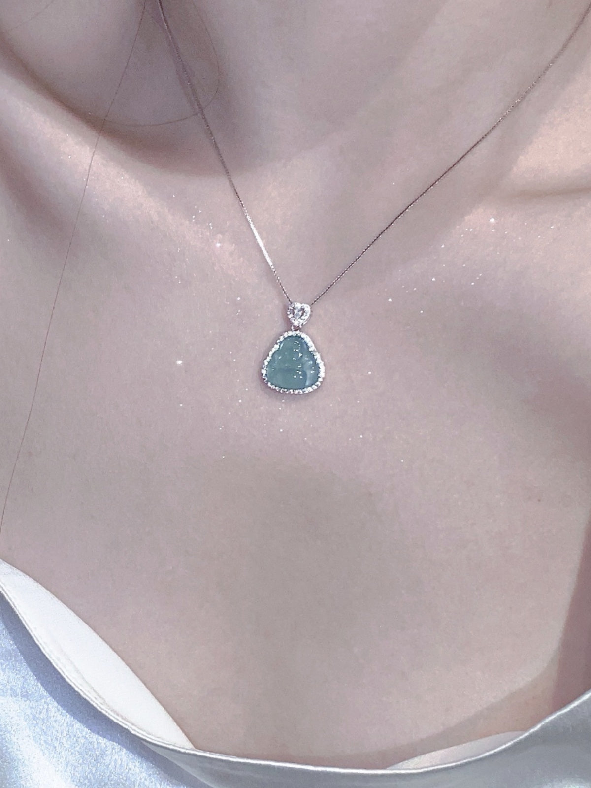 Happy Bodhi Natural Dangerous Material Blue Water Feitsui Buddhle Sculpture Male Necklace Sterling Silver Female Clavicle Chain Neck Chain Birthday Gift