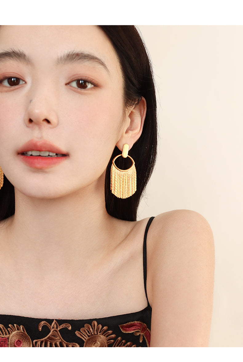 Meuri "Queen of Sands" Modified Face Unique Vintage Tassel Earrings Female Fashion Exaggerated Summer 925 Silver Needle