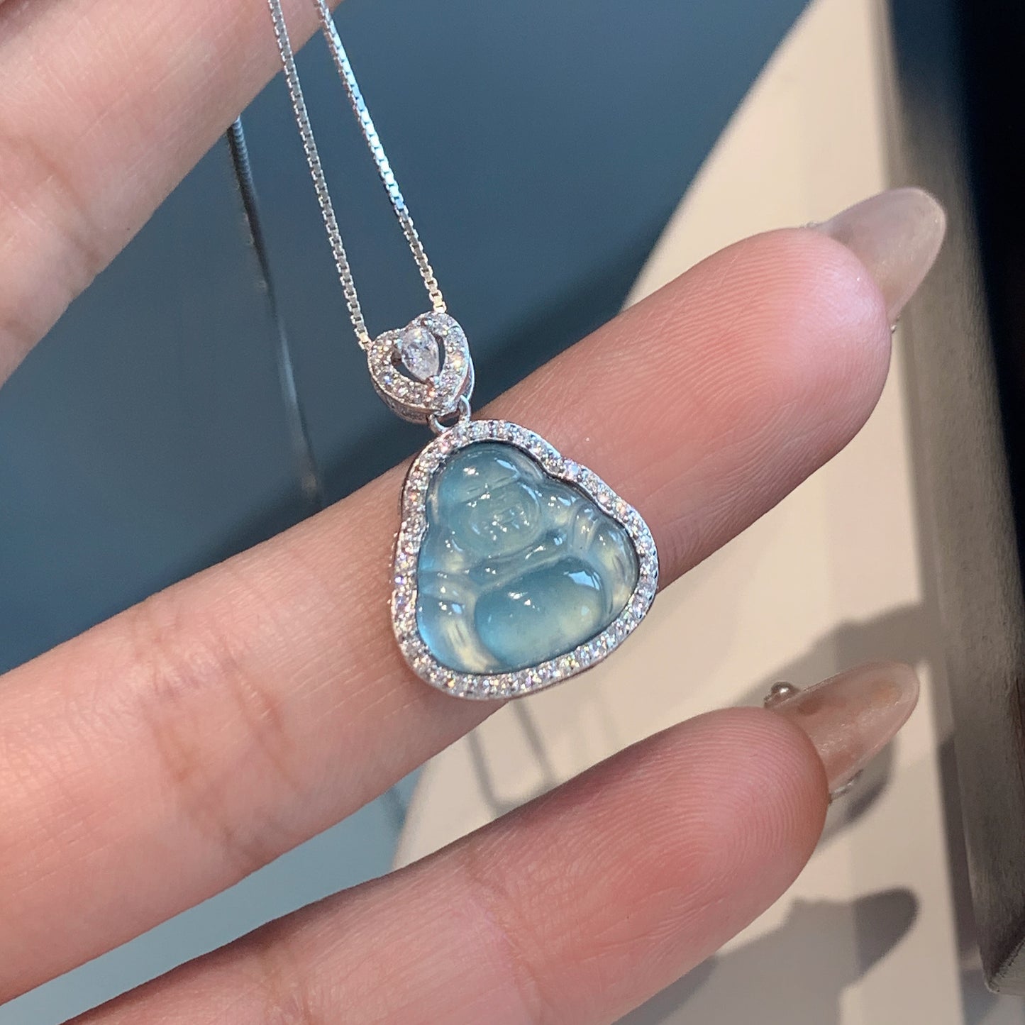 Happy Bodhi Natural Dangerous Material Blue Water Feitsui Buddhle Sculpture Male Necklace Sterling Silver Female Clavicle Chain Neck Chain Birthday Gift