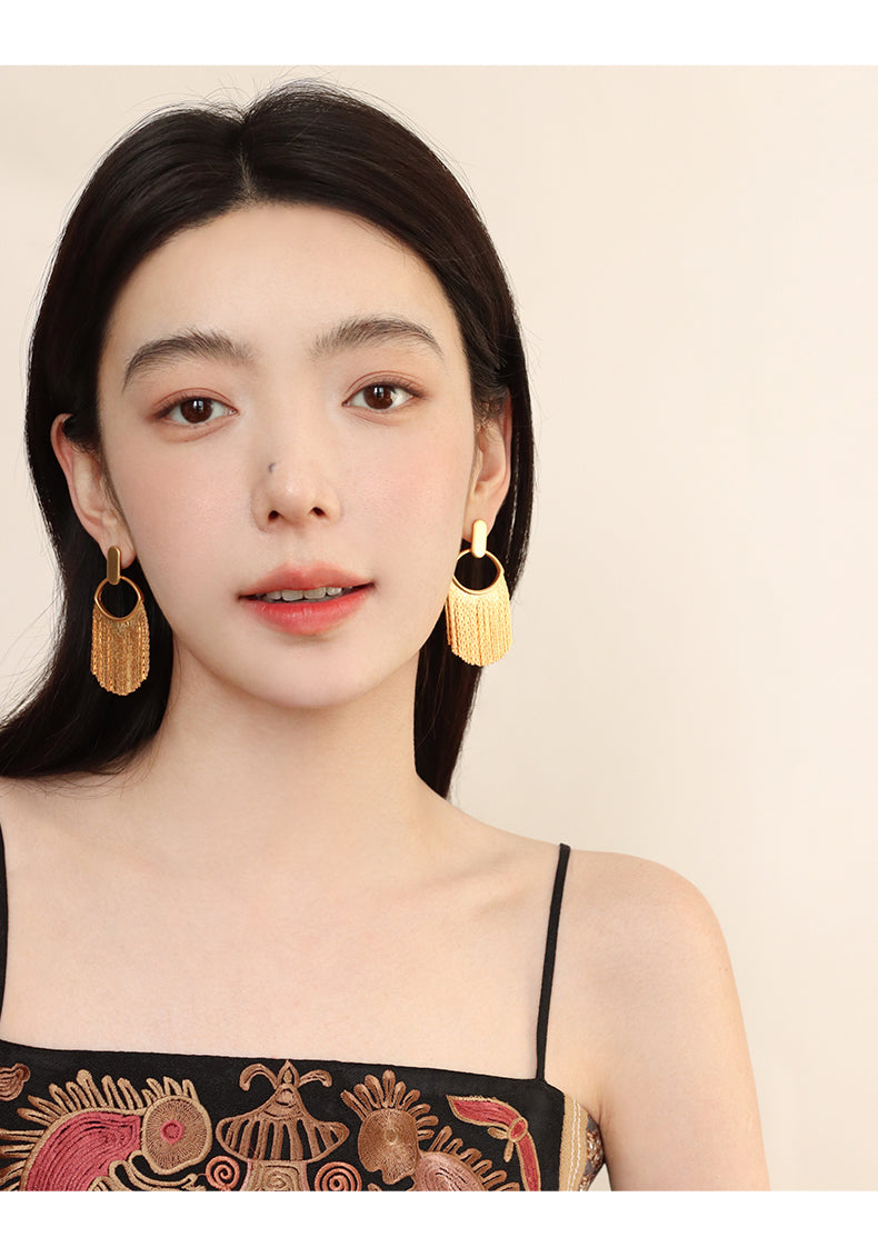 Meuri "Queen of Sands" Modified Face Unique Vintage Tassel Earrings Female Fashion Exaggerated Summer 925 Silver Needle