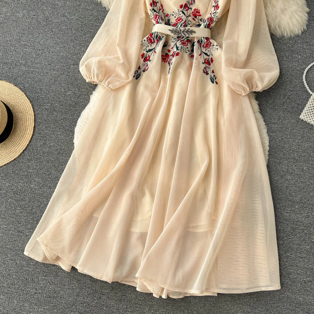 Autumn White/Beige Beading Embroidered Long Dress For Women Elegant O-Neck Puff Sleeve High Waist Elegant Party Robe New Fashion