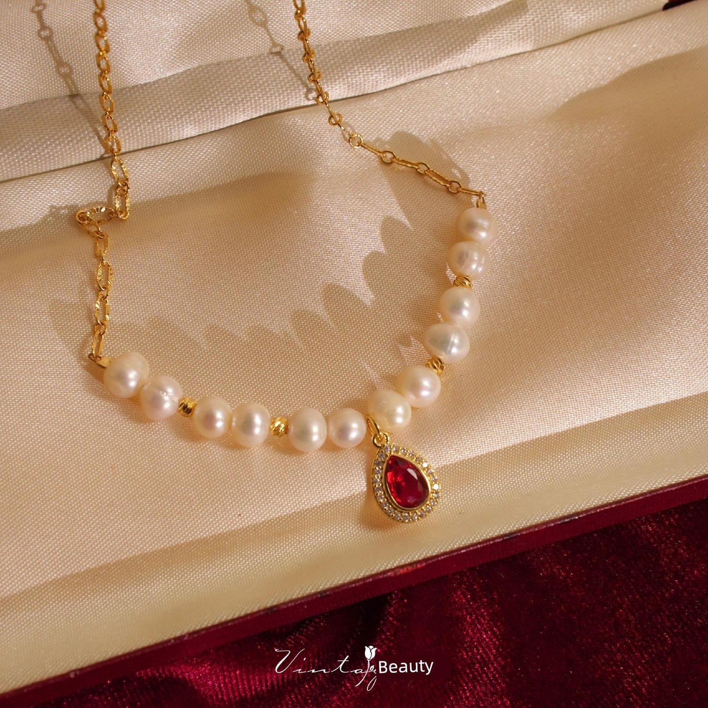 Lady Massel Retro French Natural Pearl Accessible Luxury Classy Wine Red Water Drop Pearl Necklace Clavicle Chain