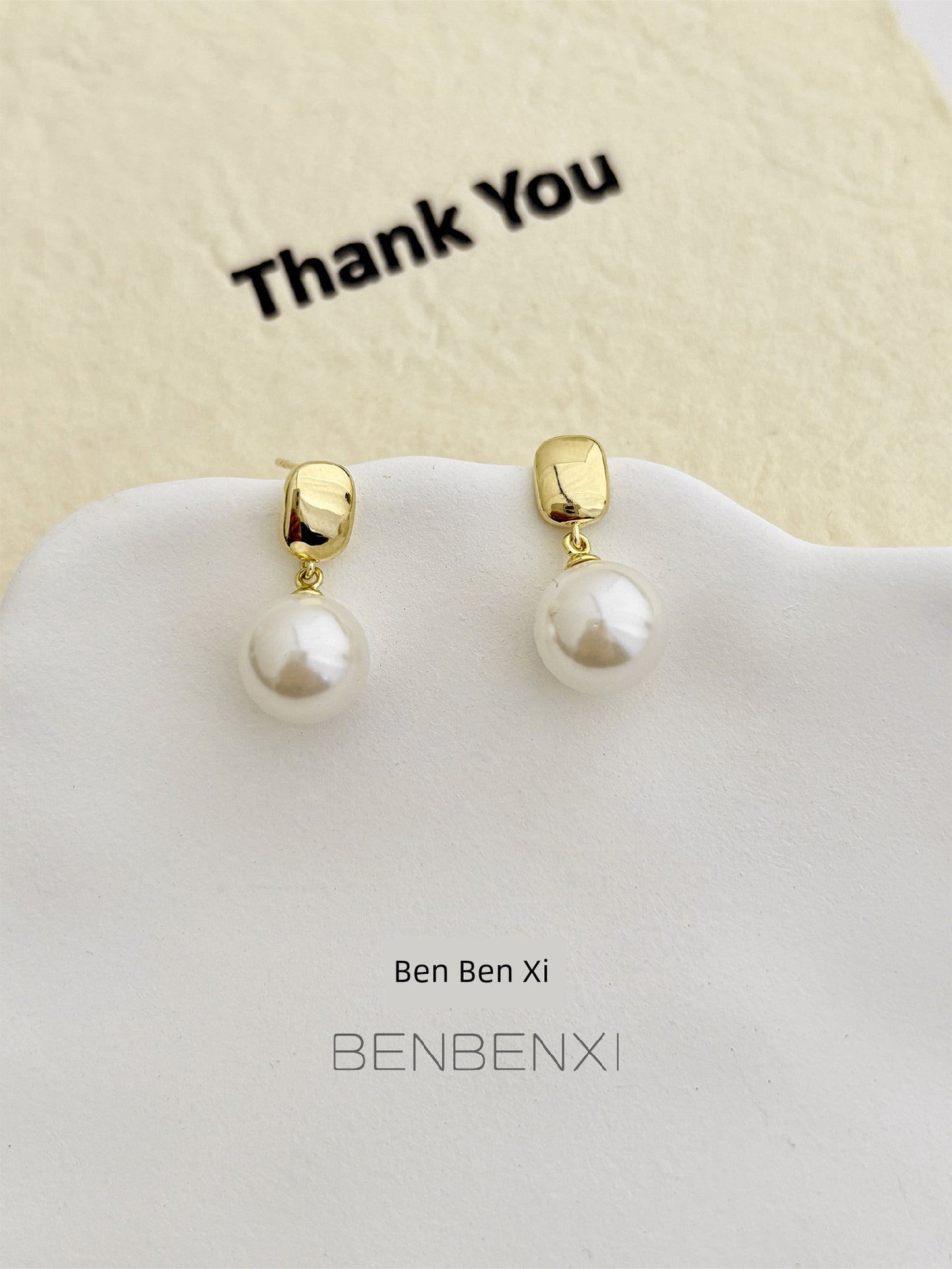 2025 New Pearl Stud Earrings Women Retro Simple and Versatile Elegant Earrings Fashion Cold Style S925 Silver Needle Earrings