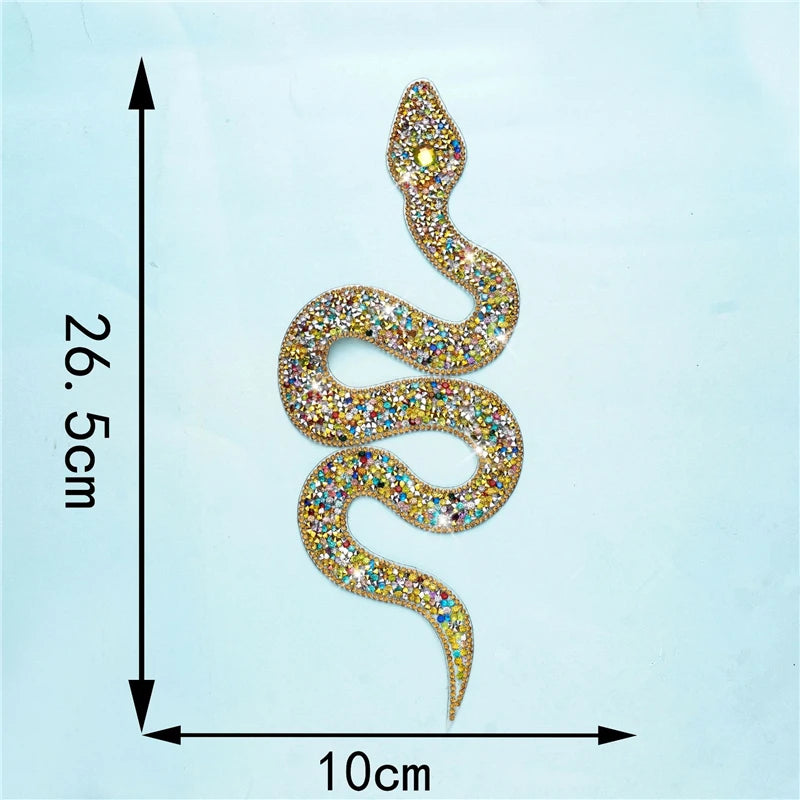 1Pcs Rhinestones Snake Embroidered Patch Iron on Sewing Crystal Applique For Jeans Clothing Decorations