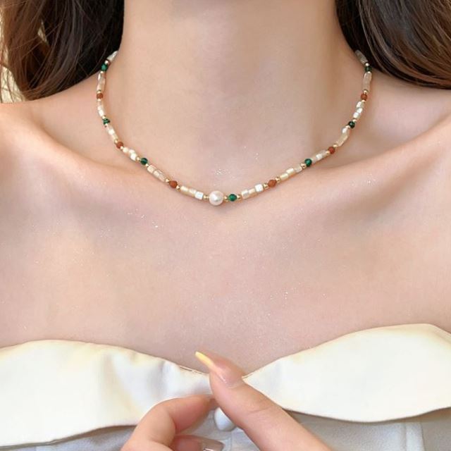 Colorful Pearl Ornamentle Beaded necklace