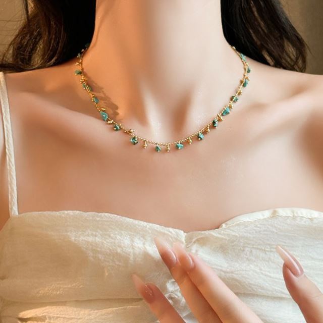 Colorful Pearl Ornamentle Beaded necklace