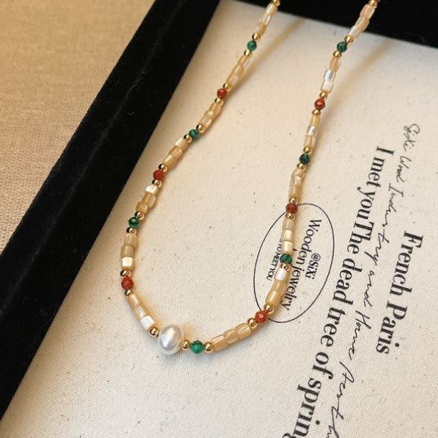 Colorful Pearl Ornamentle Beaded necklace