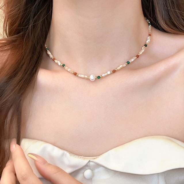 Colorful Pearl Ornamentle Beaded necklace