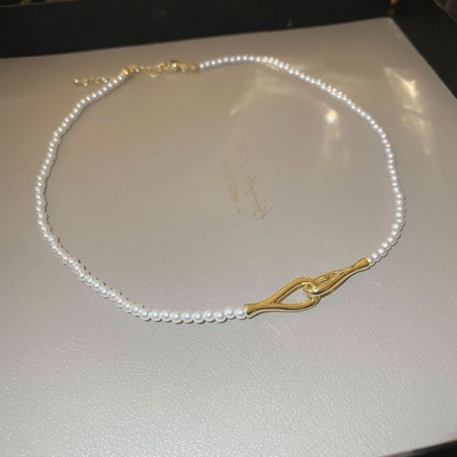 Colorful Pearl Ornamentle Beaded necklace