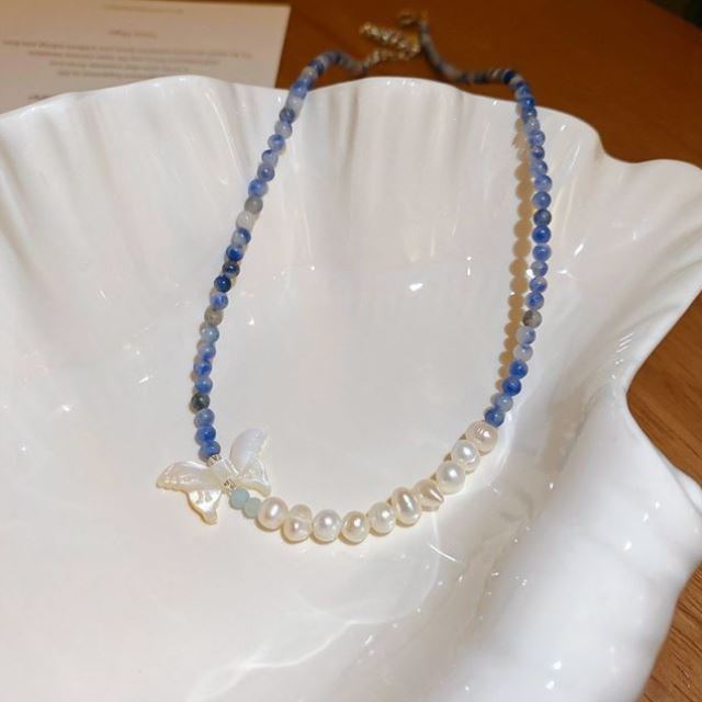 Colorful Pearl Ornamentle Beaded necklace