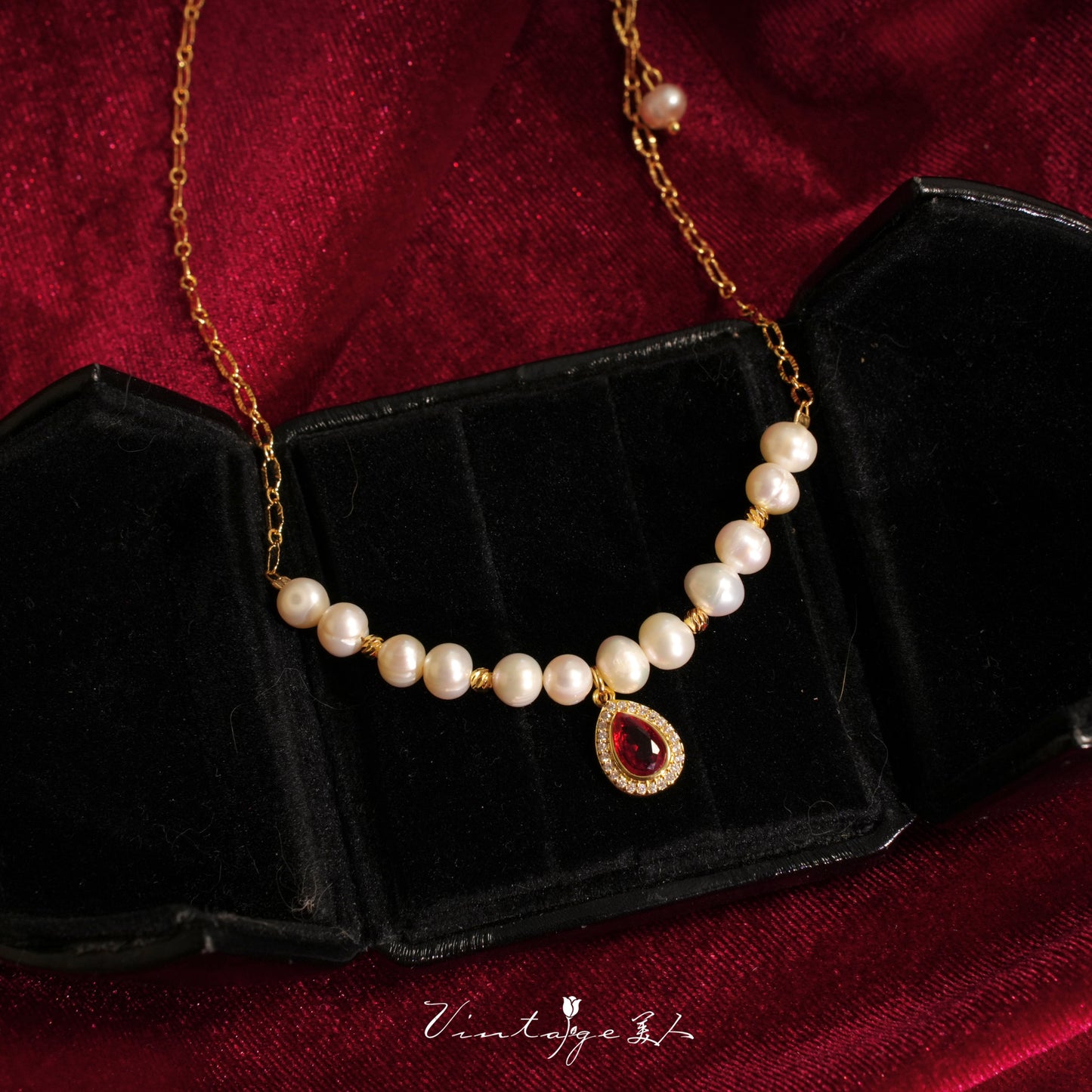 Lady Massel Retro French Natural Pearl Accessible Luxury Classy Wine Red Water Drop Pearl Necklace Clavicle Chain
