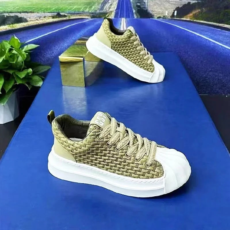 Designer Striped Patchwork Breathable Shoes Man Fashion Soft Lightweight Skateboard Sneakers Retro Camel Summer Shoes Trend 2025