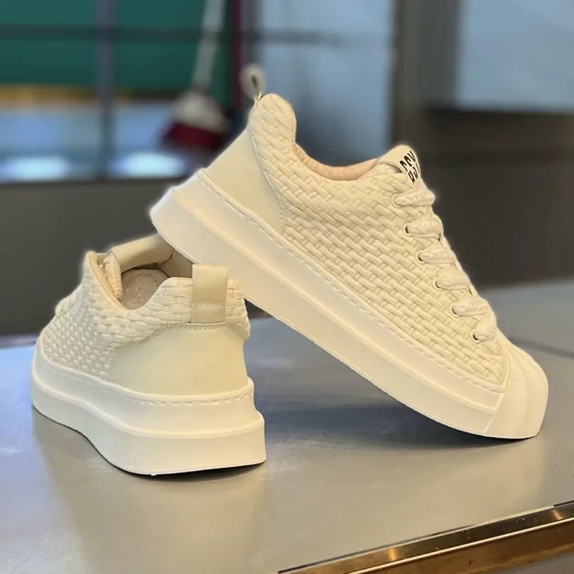 Designer Striped Patchwork Breathable Shoes Man Fashion Soft Lightweight Skateboard Sneakers Retro Camel Summer Shoes Trend 2025