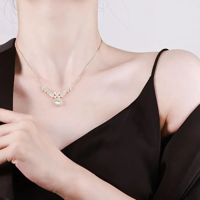 14K Gold Plated 2CT Moissanite Pendant Necklace D Color Sparkling Round Cut Diamond 925 Sterling Silver Wedding Jewely for Women