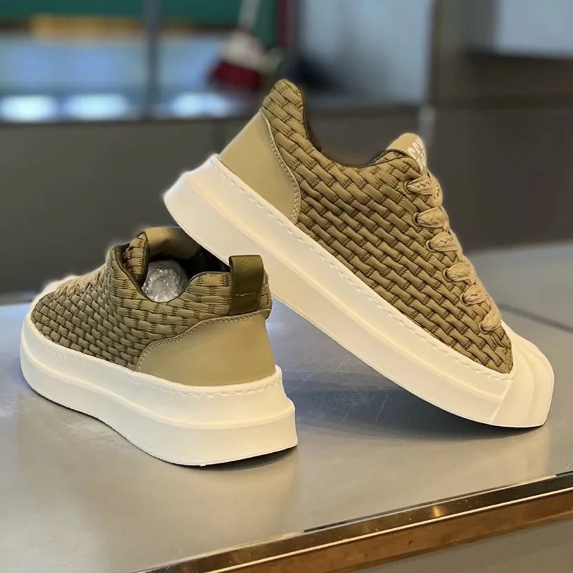 Designer Striped Patchwork Breathable Shoes Man Fashion Soft Lightweight Skateboard Sneakers Retro Camel Summer Shoes Trend 2025